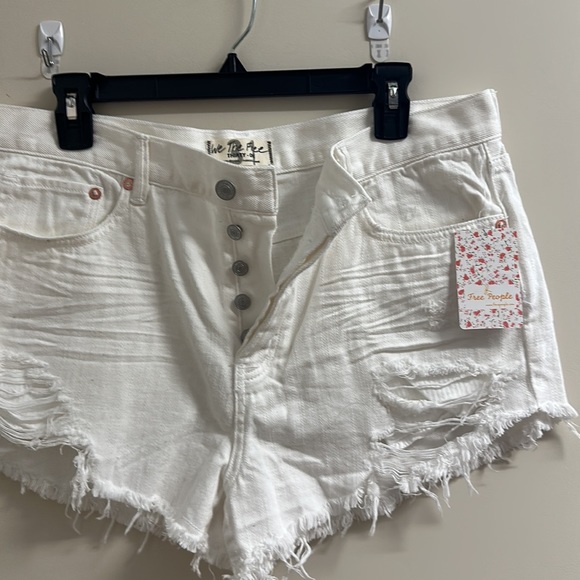 FP white Jean shorts size 31 - Picture 7 of 8